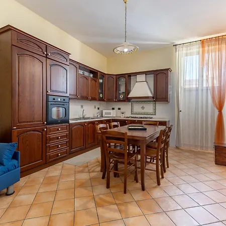 Casa Dell'artigiano *