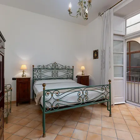 Casa Dell'artigiano סורנטו